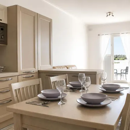 Apartment Swieqi Bright Maisonette - 5min Drive To St Julians *